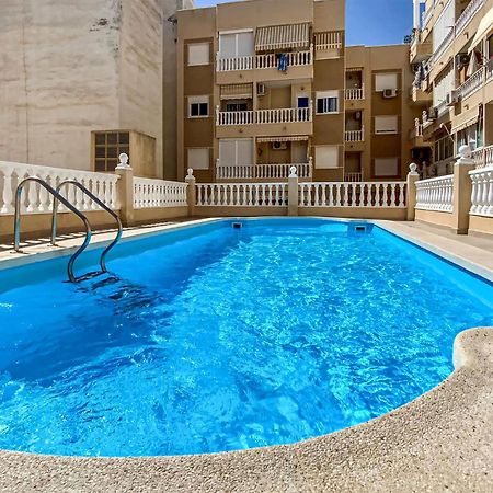 1 Bedroom Pet Friendly Apartment In Torrevieja Exteriör bild